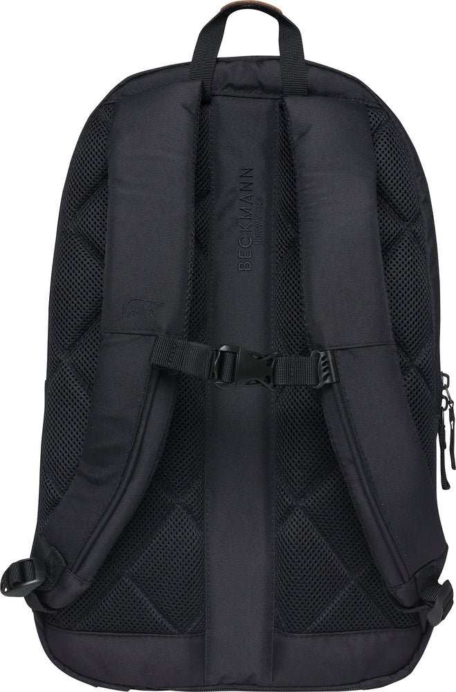 Rygsæk Beckmann urban black 30 liter m/brystrem