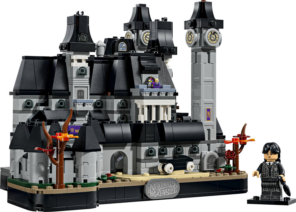 76788 LEGO Wednesday Nevermore Academy